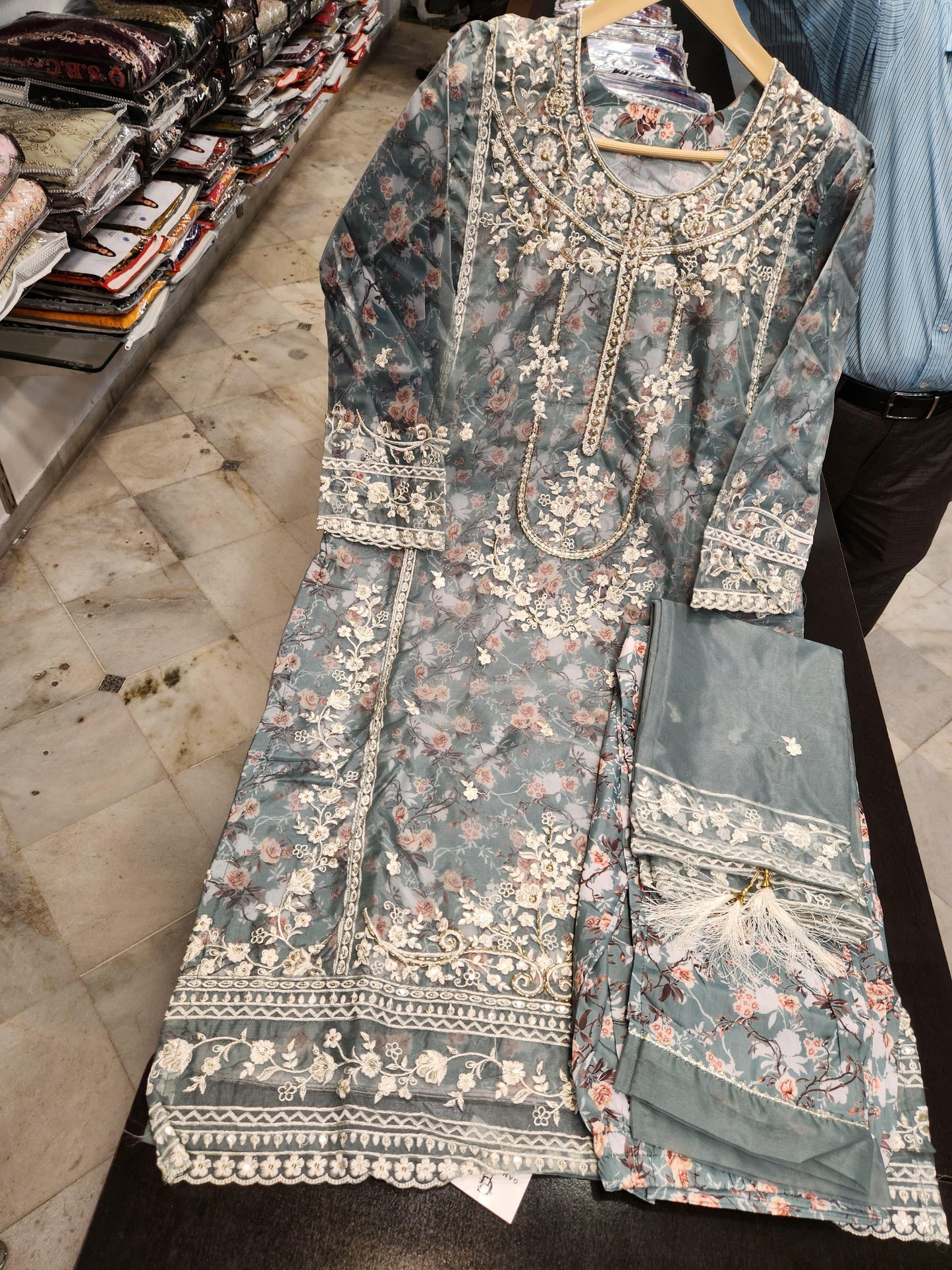 PAKISTANI SILK GEORGETTE SUIT ( PACK OF 4 )