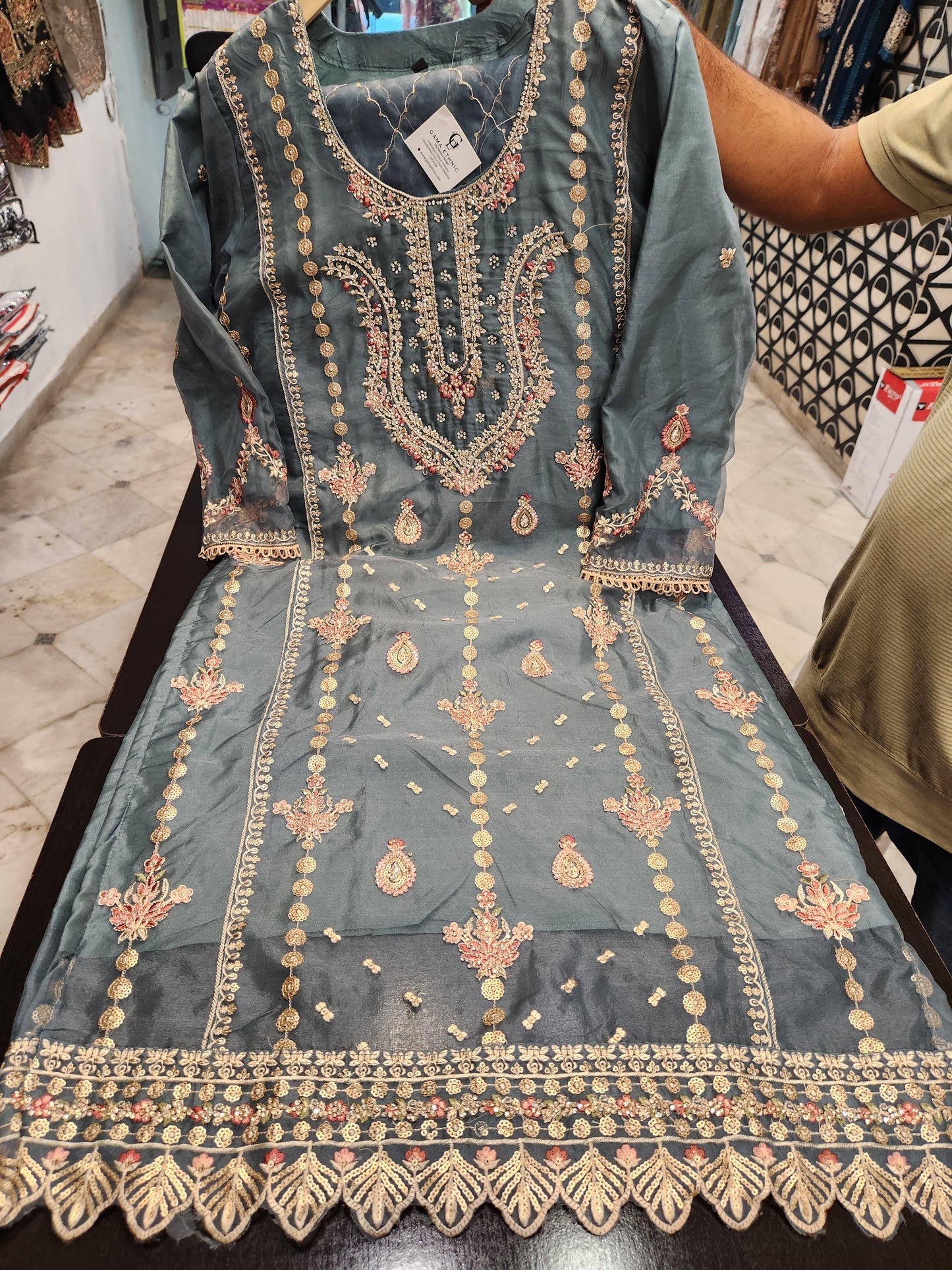 PAKISTANI PURE ORANZA DRESS ( PACK OF 4 )