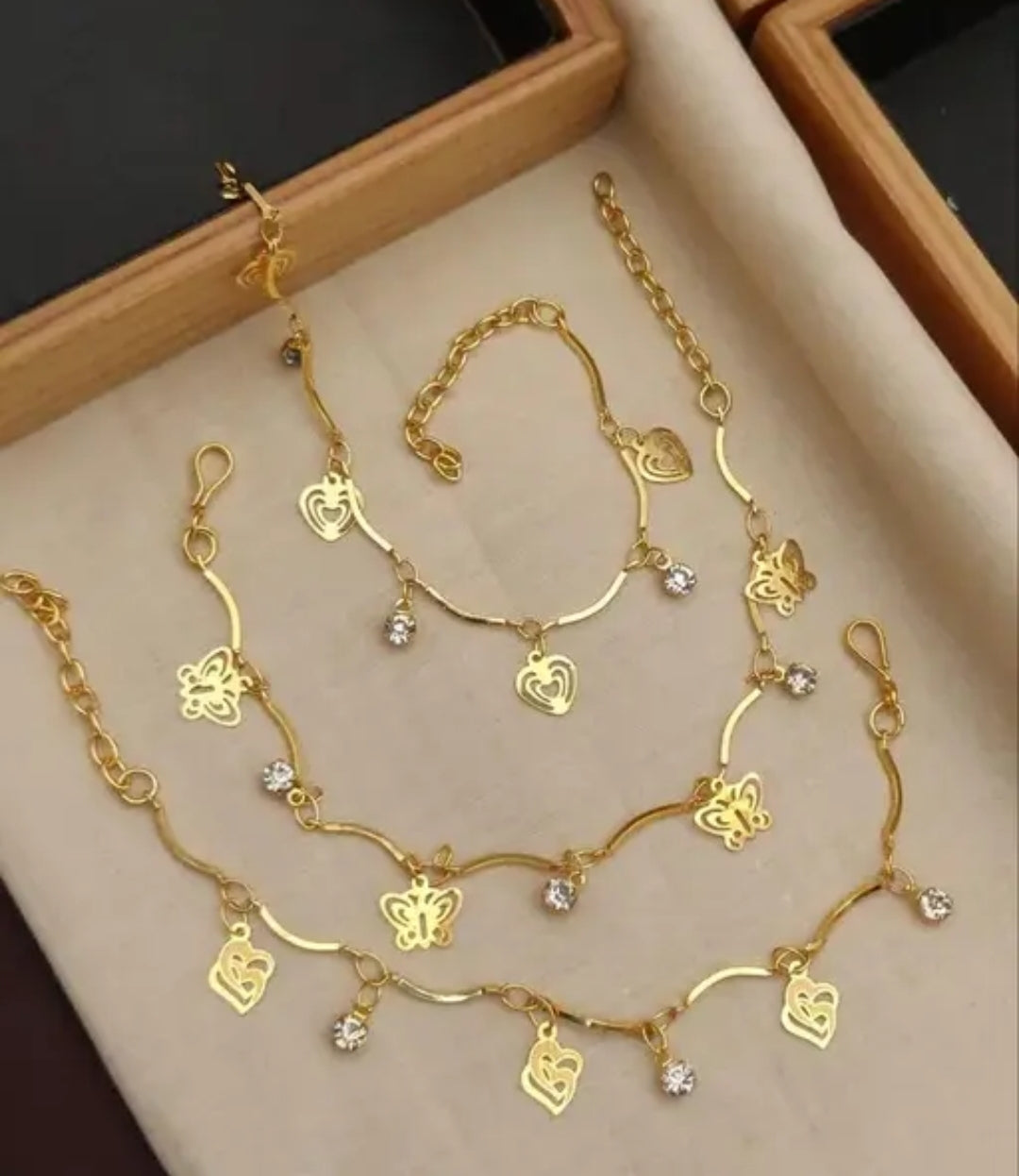 STYLISH BRACELET & BANGLES FOR WOMEN AND GIRLS