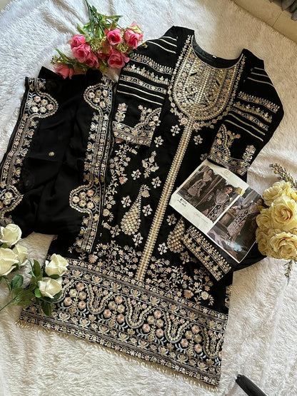 HEAVY GEORGETTE PAKISTANI DRESS