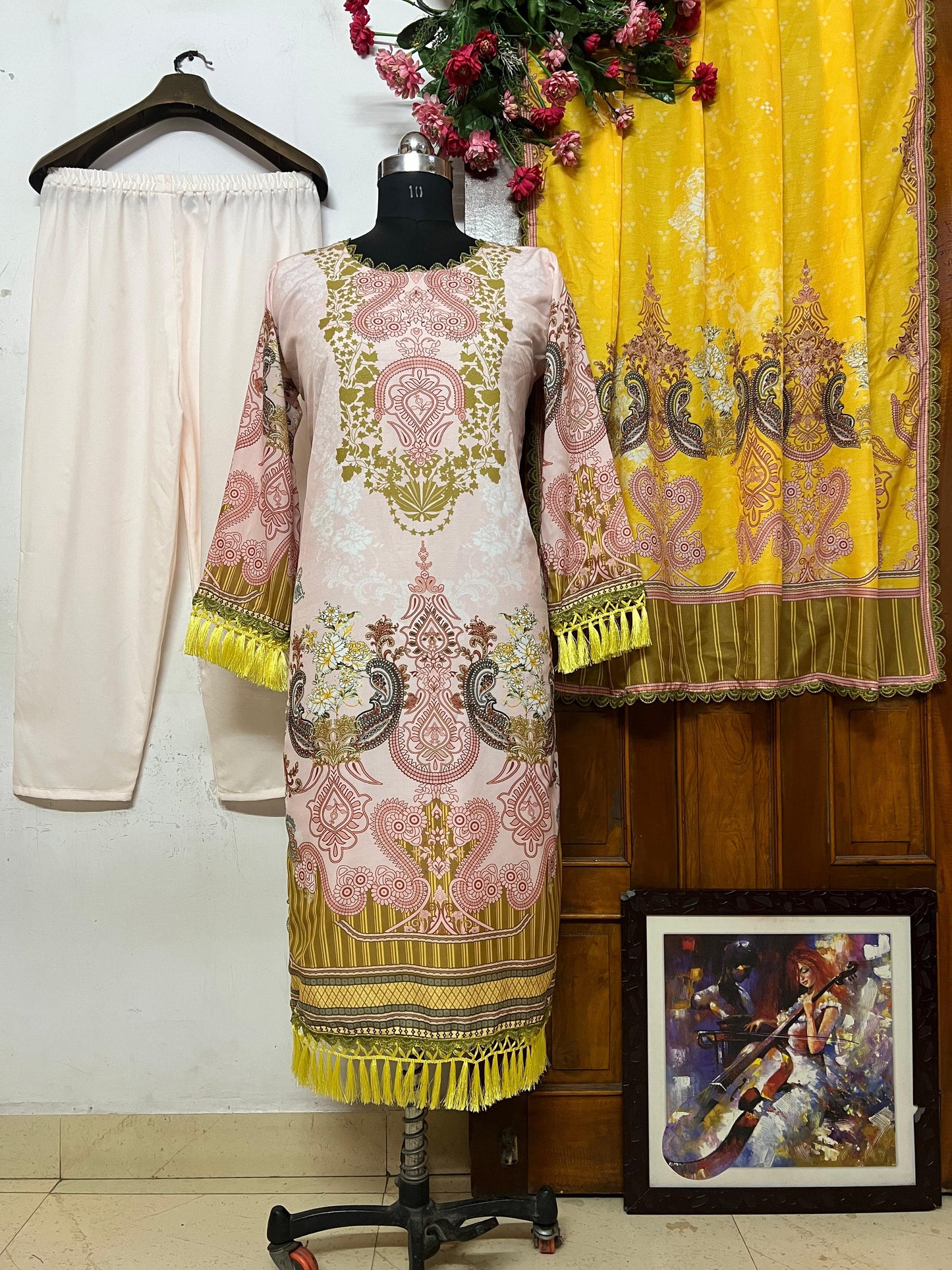 PURE MUSLIN PRINTED PAKISTANI DRESS