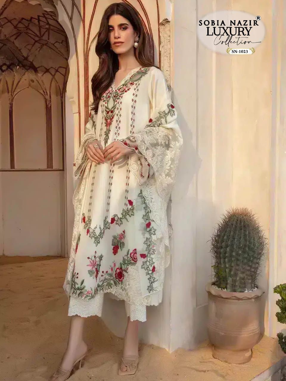 NEW CHINON CHICKENKARI PAKISTANI DRESS