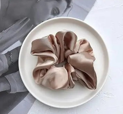 WOMEN AND GIRLS RUBBER BAND HAIR ASSECCERY PACK OF 4