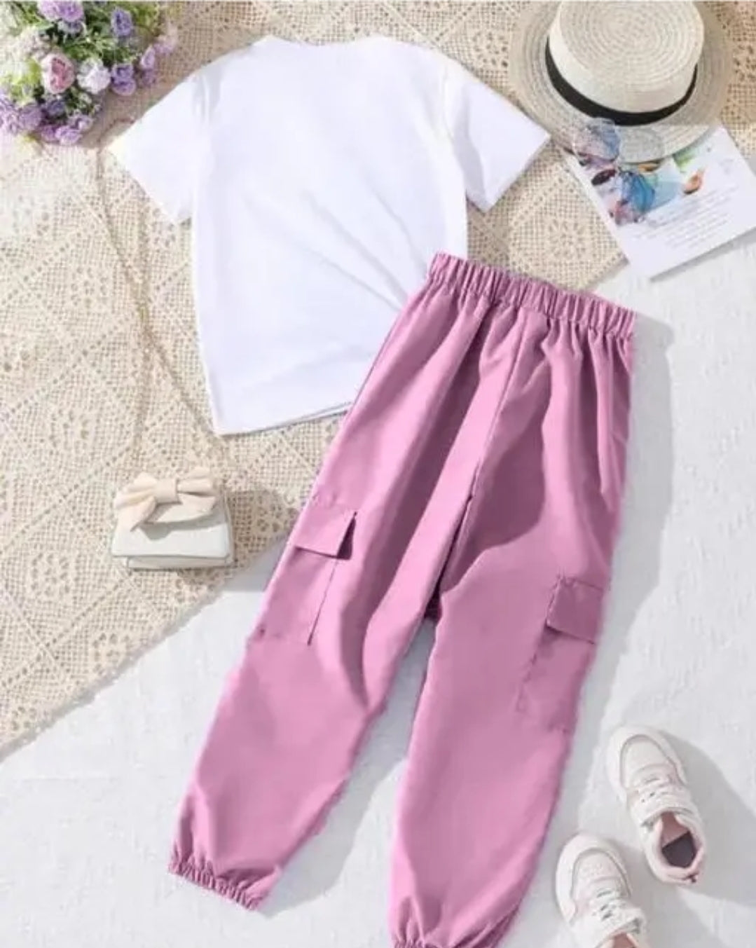 CASUAL POLYESTER COLLAR V - NECK REGULAR WOMEN TOP WITH LOWER