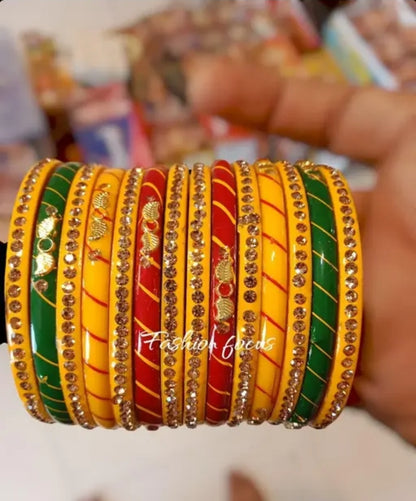 WOMEN INDIAN PLASTIC BANGLE SET  BEAUTIFUL WORK