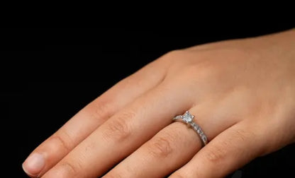 WOMEN/ GIRLS RING AND BANGLES SET