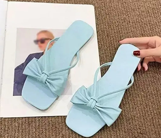 BEAUTIFUL DESGINE WOMEN DAILY WEAR FLATS