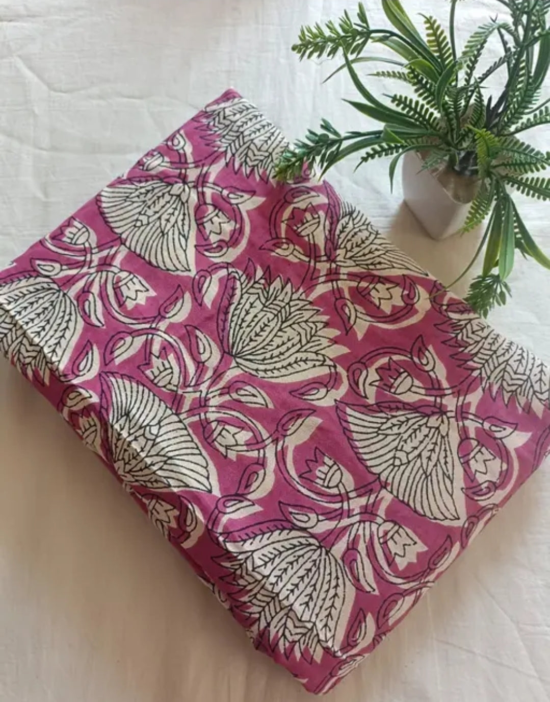 WOMEN DESIGNERS COTTON PRINTED COLTHS PICS