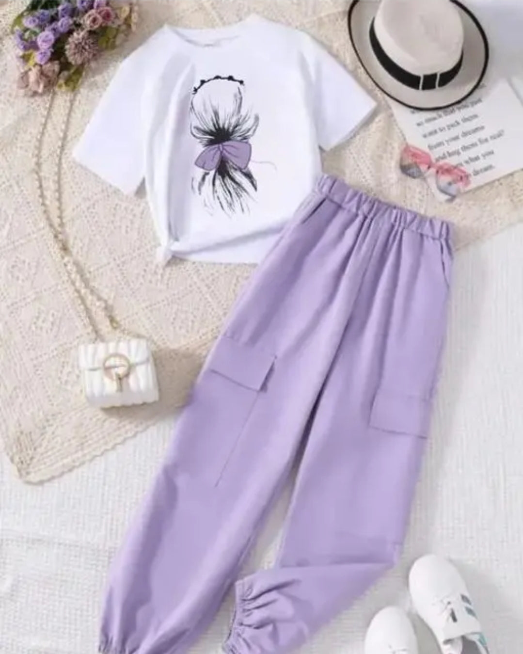 CASUAL POLYESTER COLLAR V - NECK REGULAR WOMEN TOP WITH LOWER