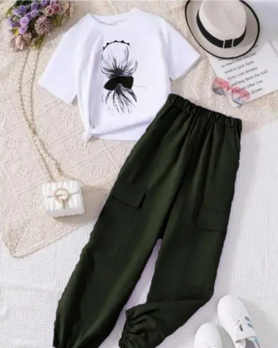 CASUAL POLYESTER COLLAR V - NECK REGULAR WOMEN TOP WITH LOWER